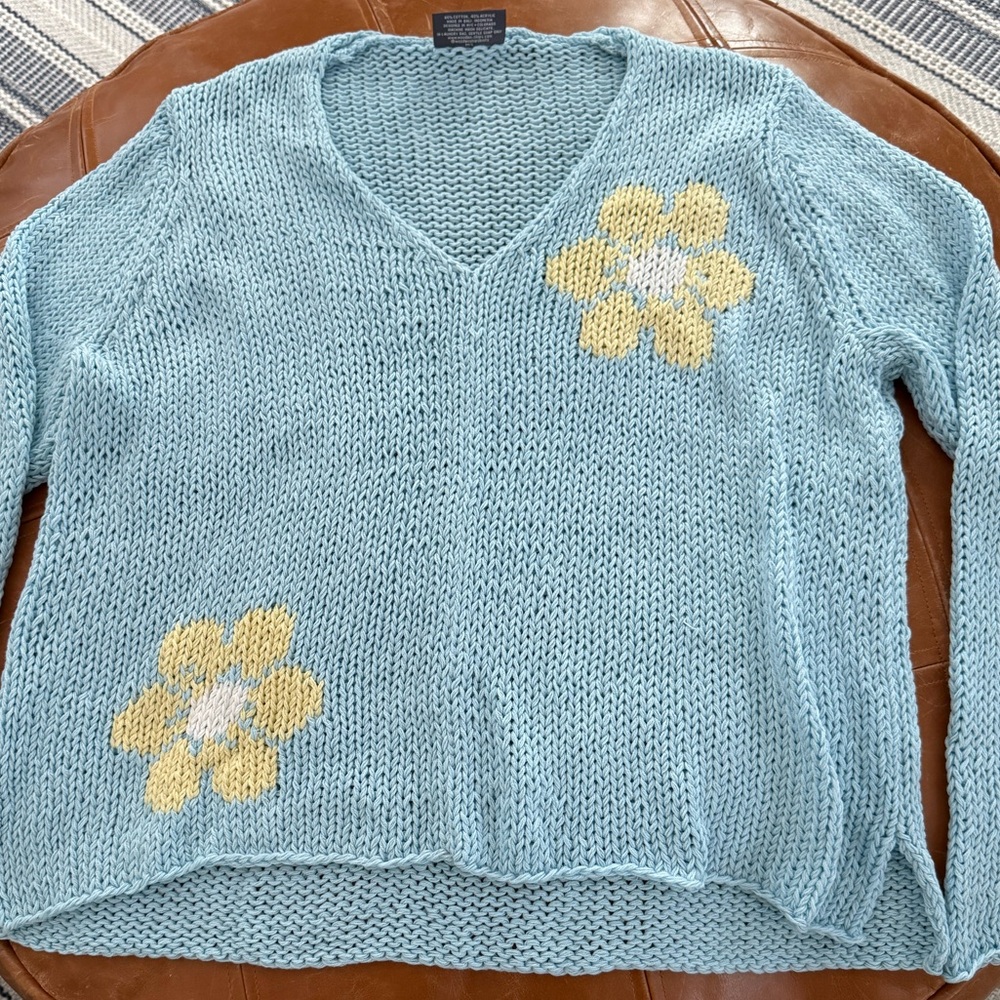 Wooden Ships Sky Blue V-Neck Sweater with Yellow Flower Details